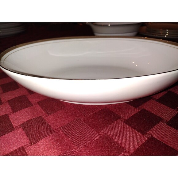 Royalton China Co Gold Elegance Oval Vegetable Serving Bowl 10 1/4" x 7 3/4" - Picture 3 of 5